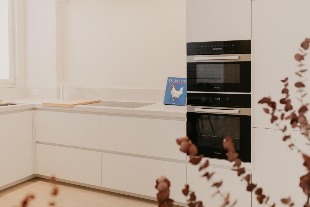 Blue Bird Residence Suite Moriaan แอนต์เวิร์ป ภายนอก รูปภาพ