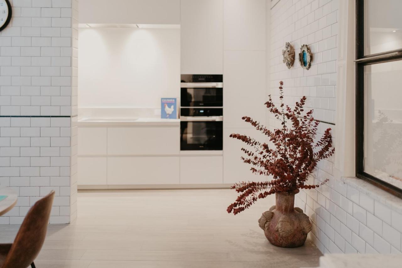 Blue Bird Residence Suite Moriaan แอนต์เวิร์ป ภายนอก รูปภาพ